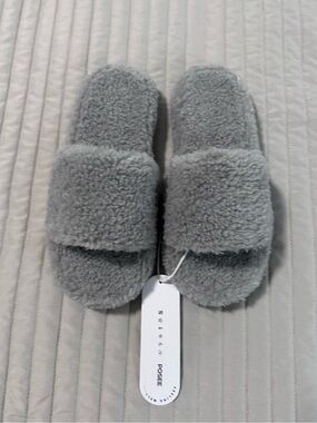 Gray Fuzzy Slide Slippers for Women Size 7-8